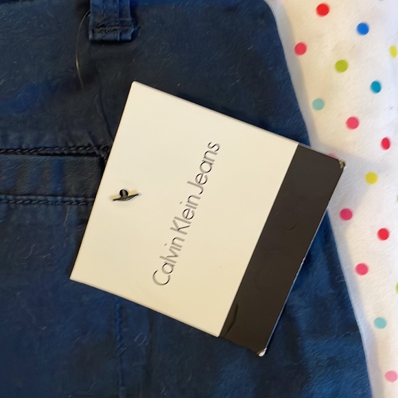 Calvin Klein shorts NWT - Picture 2 of 8